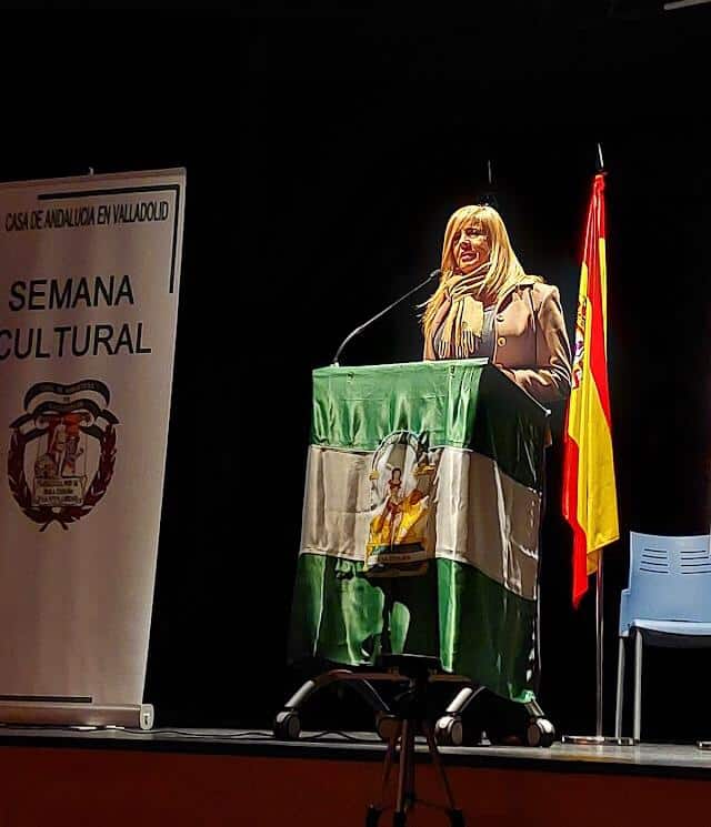 Rosario Alarcón asiste a las XXXIX Jornada Cultural de la Casa de Andalucía de Valladolid.