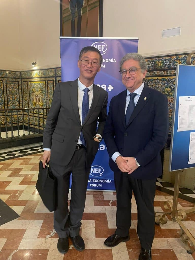 Yao Jing, el embajador de China visita Andalucía