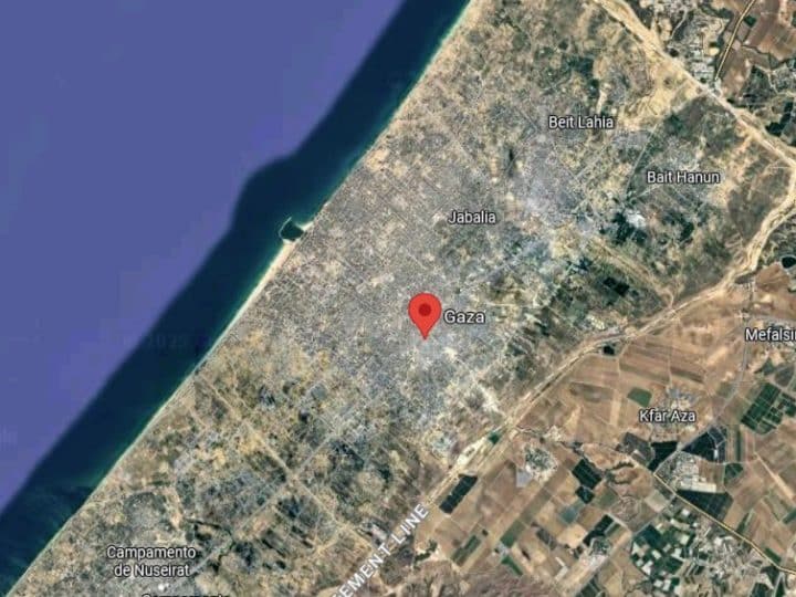 Juanma Moreno y el genocidio de Gaza. La estrategia de copiar al PSOE