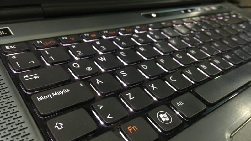 Laptop: rendimiento y portabilidad en un solo dispositivo