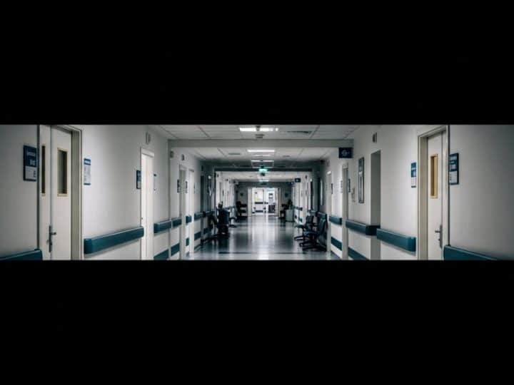 VOX denuncia la herencia socialista en el SAS y la inacción de Moreno: «Exportamos médicos e importamos pacientes»