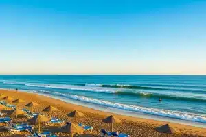 Andalucía pulveriza récords: el turismo se dispara este verano y consolida a la región como motor de España